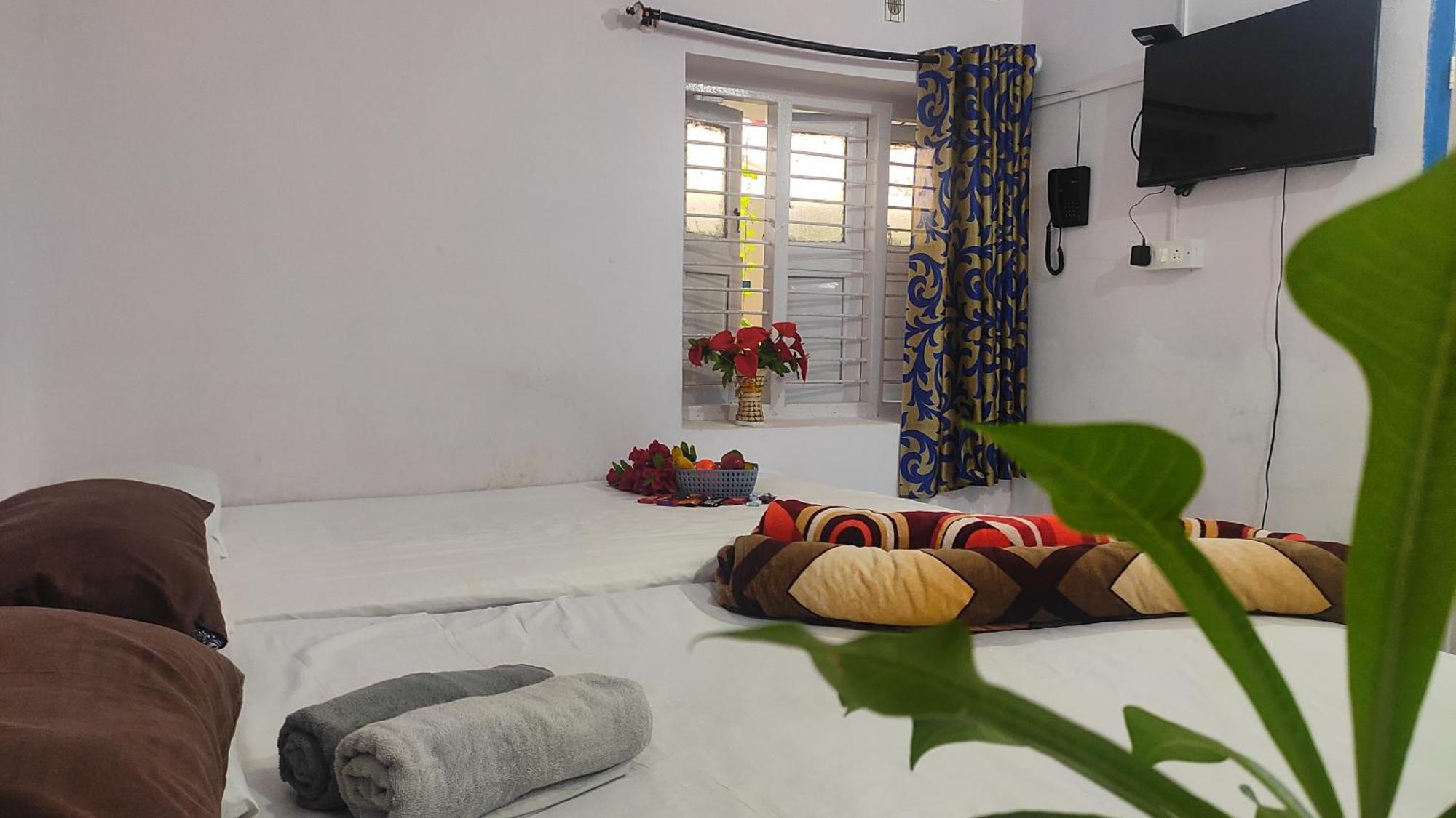Adh Amilia Gardens Hotel Narasimharaja Puram Eksteriør billede