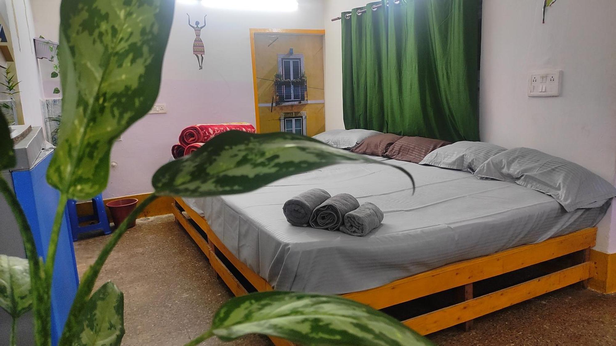 Adh Amilia Gardens Hotel Narasimharaja Puram Eksteriør billede