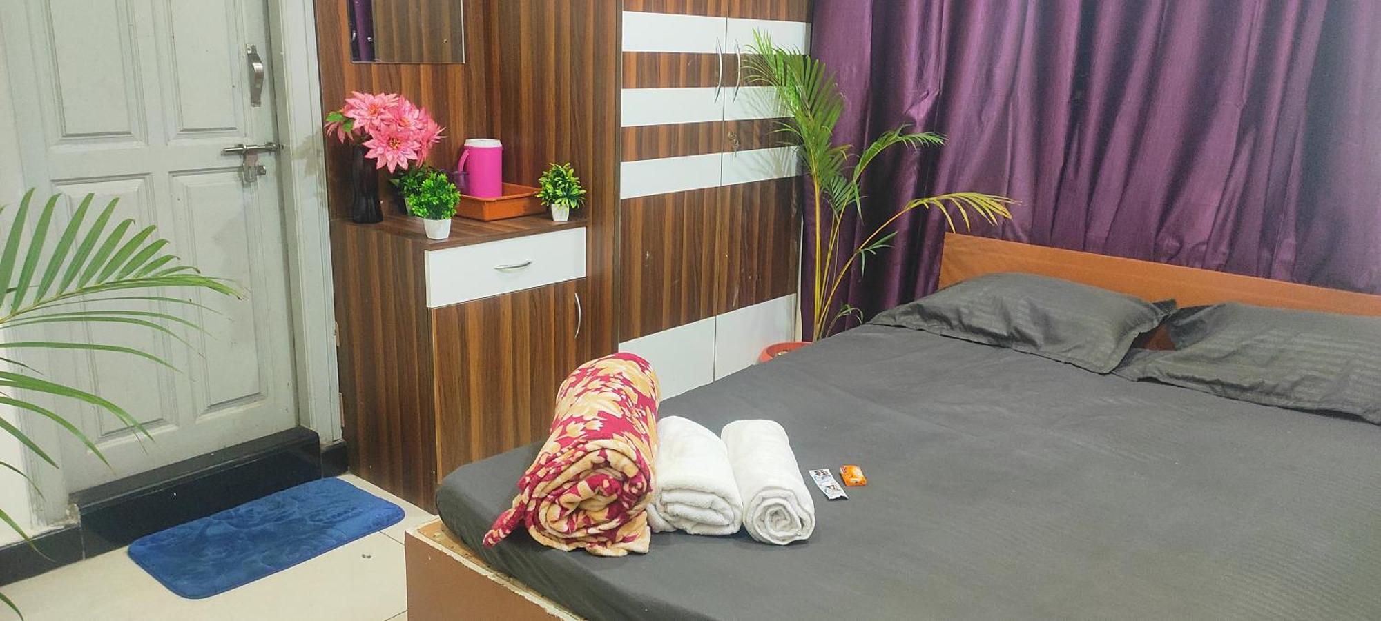 Adh Amilia Gardens Hotel Narasimharaja Puram Eksteriør billede
