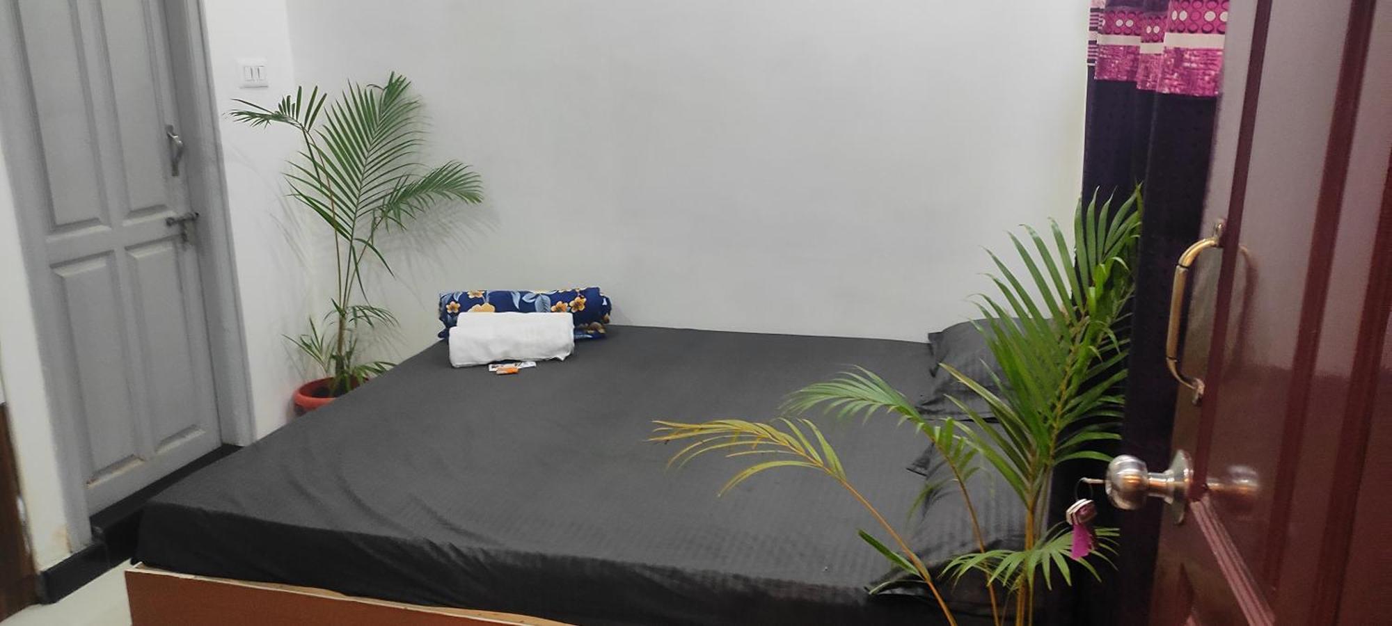 Adh Amilia Gardens Hotel Narasimharaja Puram Eksteriør billede