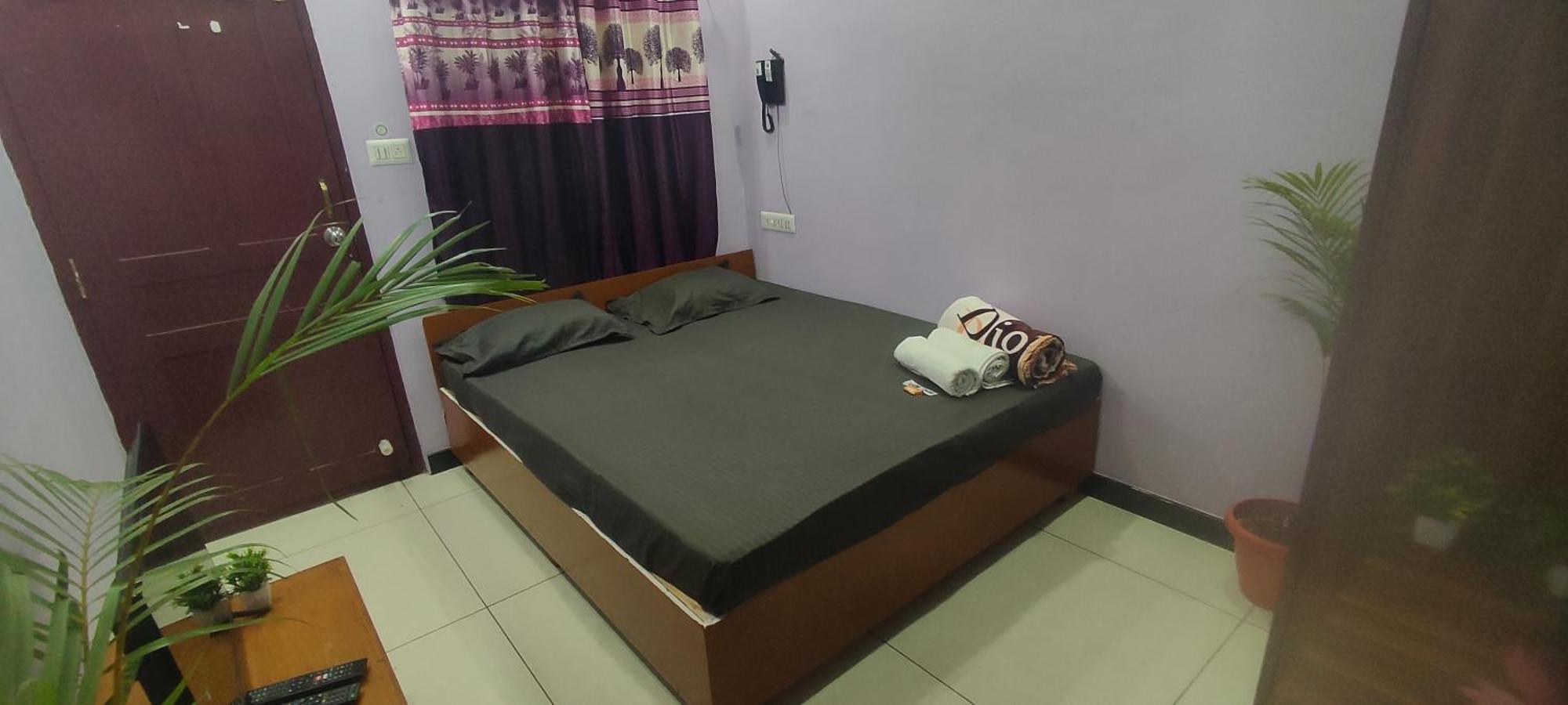 Adh Amilia Gardens Hotel Narasimharaja Puram Eksteriør billede