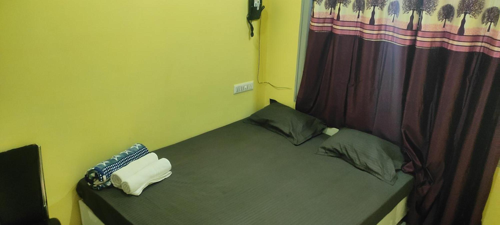Adh Amilia Gardens Hotel Narasimharaja Puram Eksteriør billede