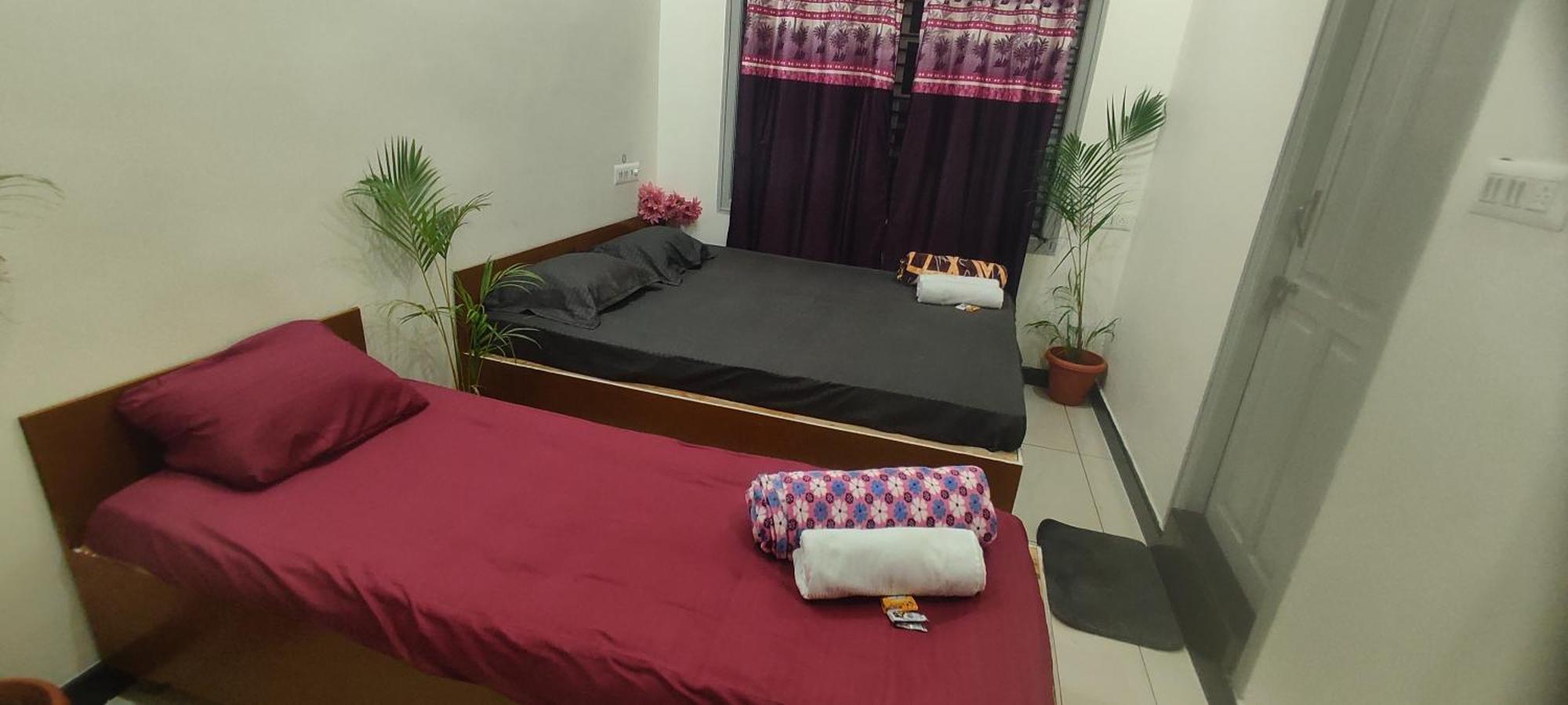 Adh Amilia Gardens Hotel Narasimharaja Puram Eksteriør billede