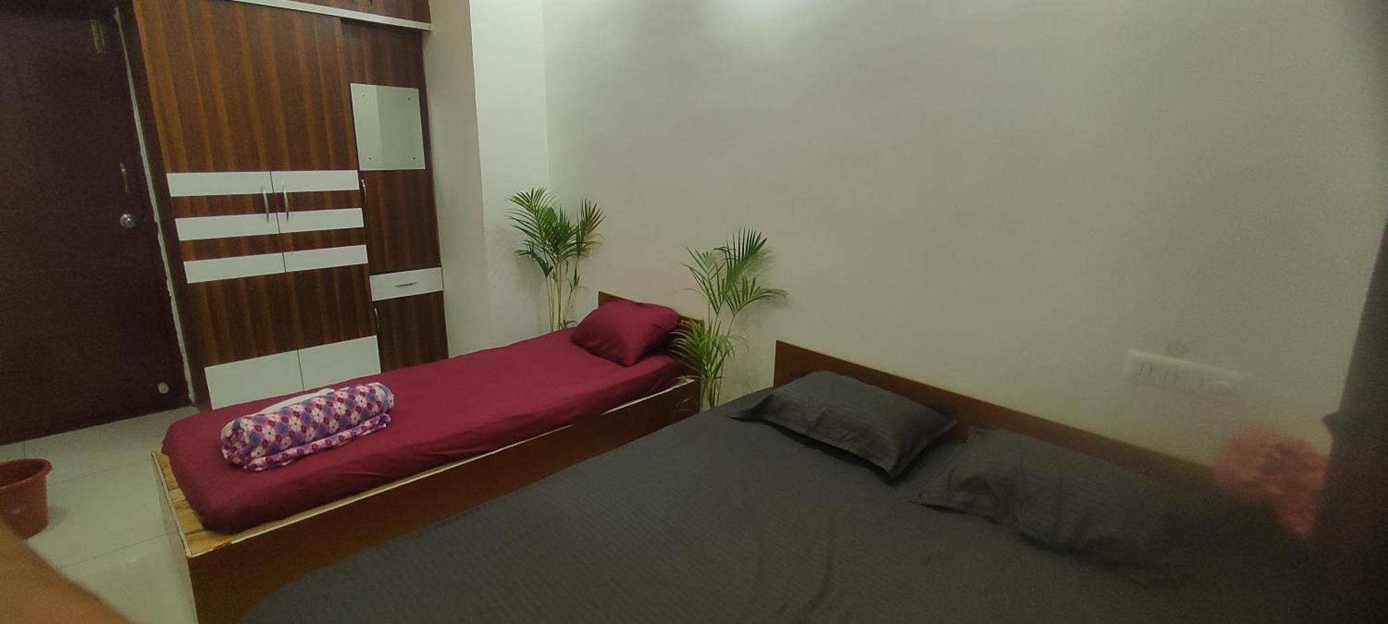 Adh Amilia Gardens Hotel Narasimharaja Puram Eksteriør billede